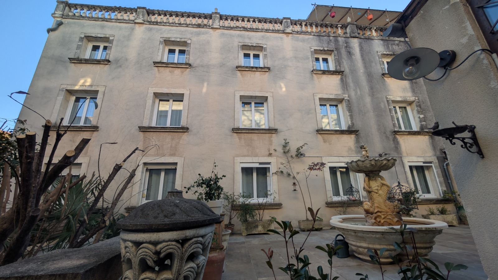 Façade avant nettoyage – Saint-Rémy-de-Provence